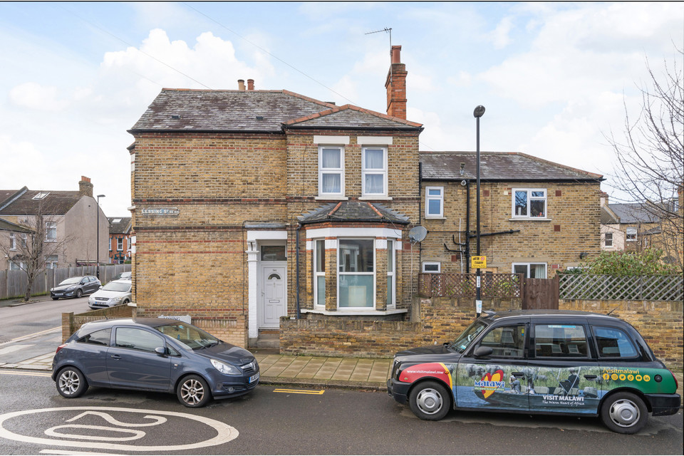 Gabriel Street, Honor Oak, Lewisham SE23 Leasehold conversion apartment for sale Munday's