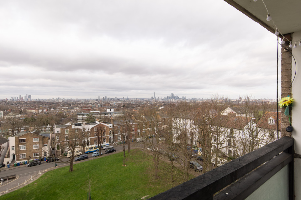 Rye Hill Park, Peckham , Southwark SE15 Leasehold purpose built