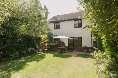 Allendale Close, Camberwell 