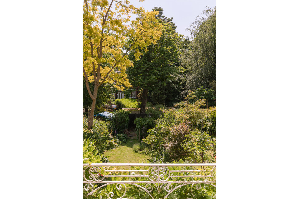 Fox Hill, Crystal Palace, Croydon SE19 Freehold terraced house for